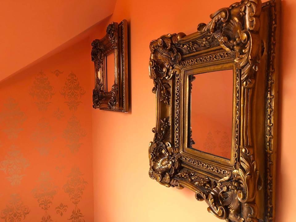 Tulipan Villa Panzio Солнок Екстериор снимка